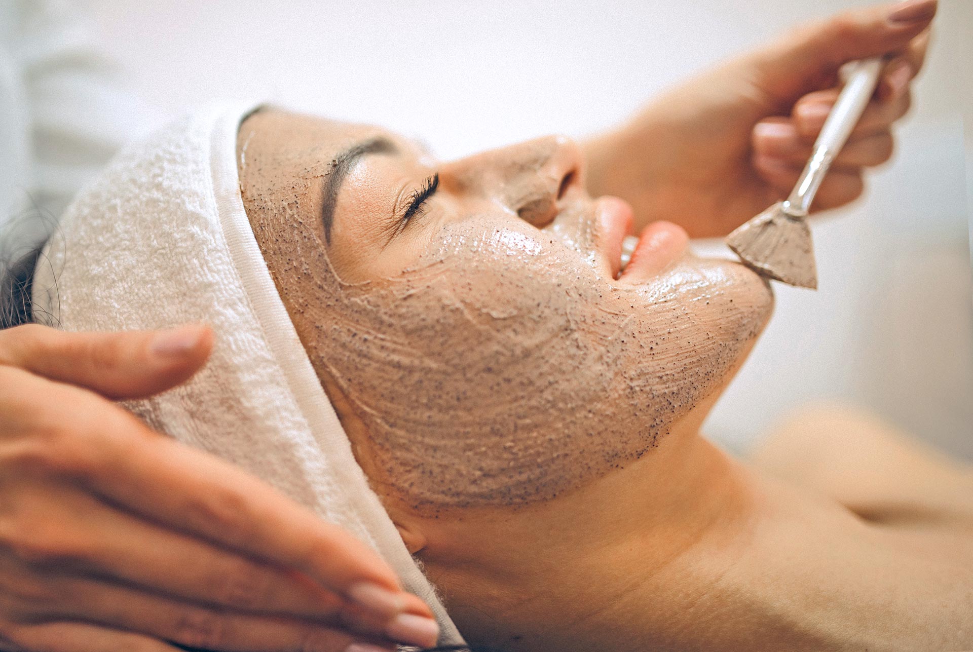 Specialized Facial Treatment Brampton